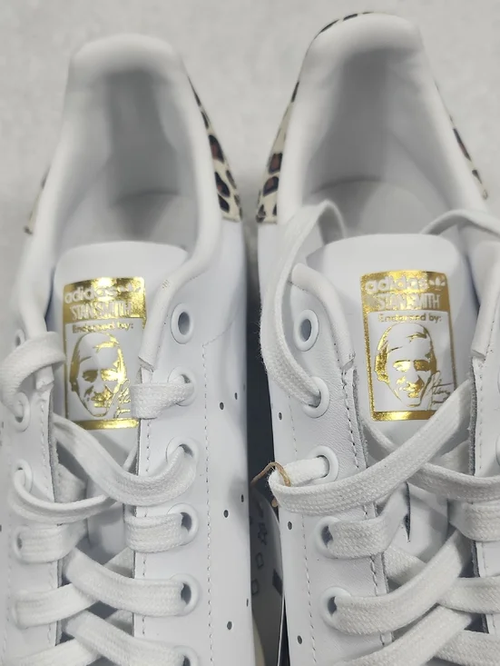 Women's Adidas Sam Smith Lace Up Sneakers New With Tags - Picture 9 of 11